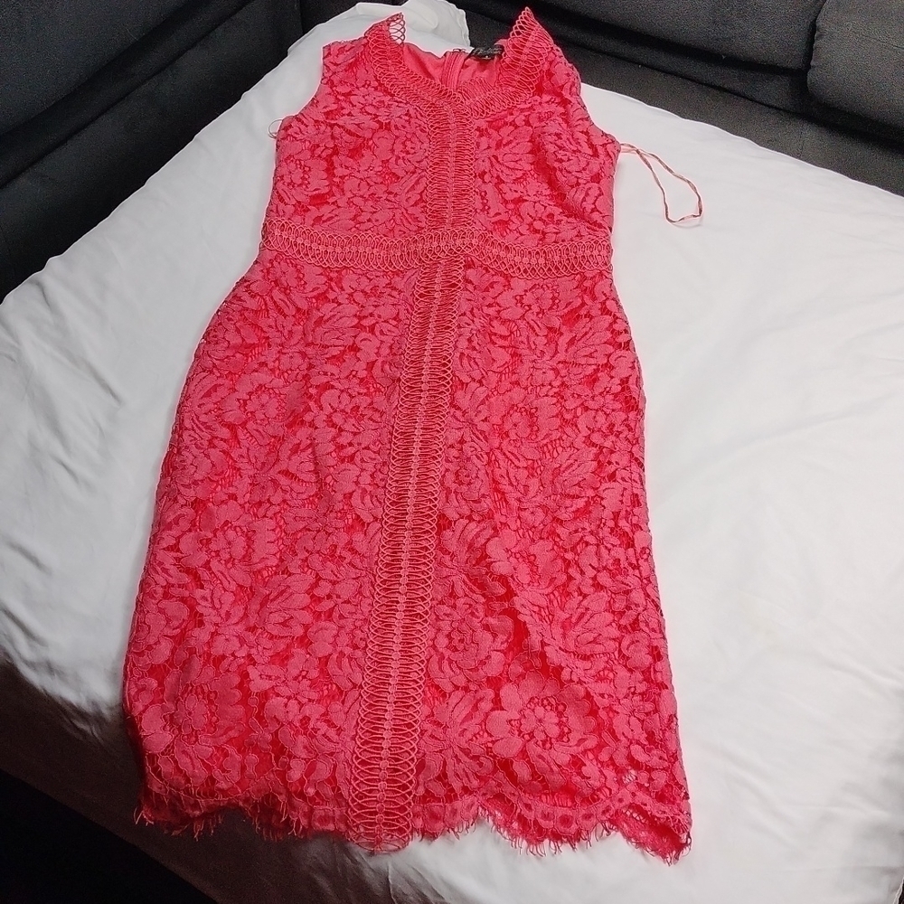 Thalia sodi women's size 2 sleeveless dress